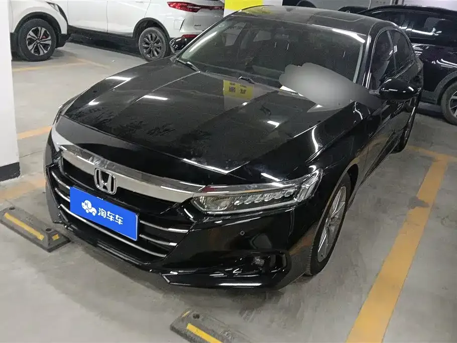 Honda Accord — фото 1