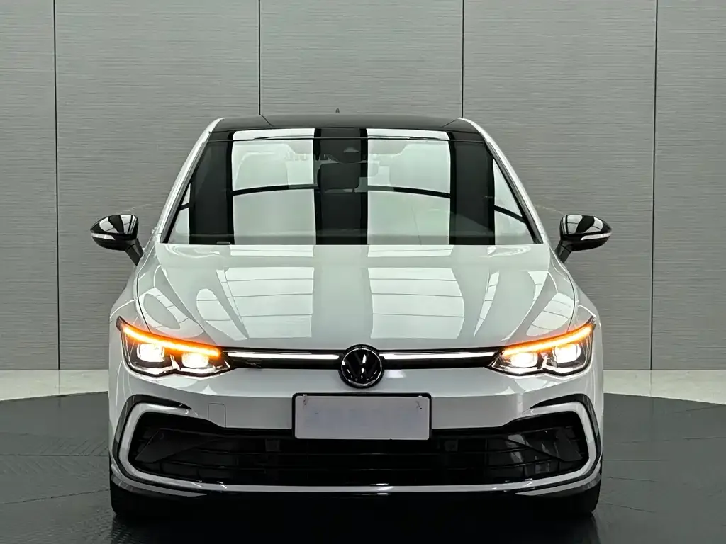 Volkswagen Golf — фото 5