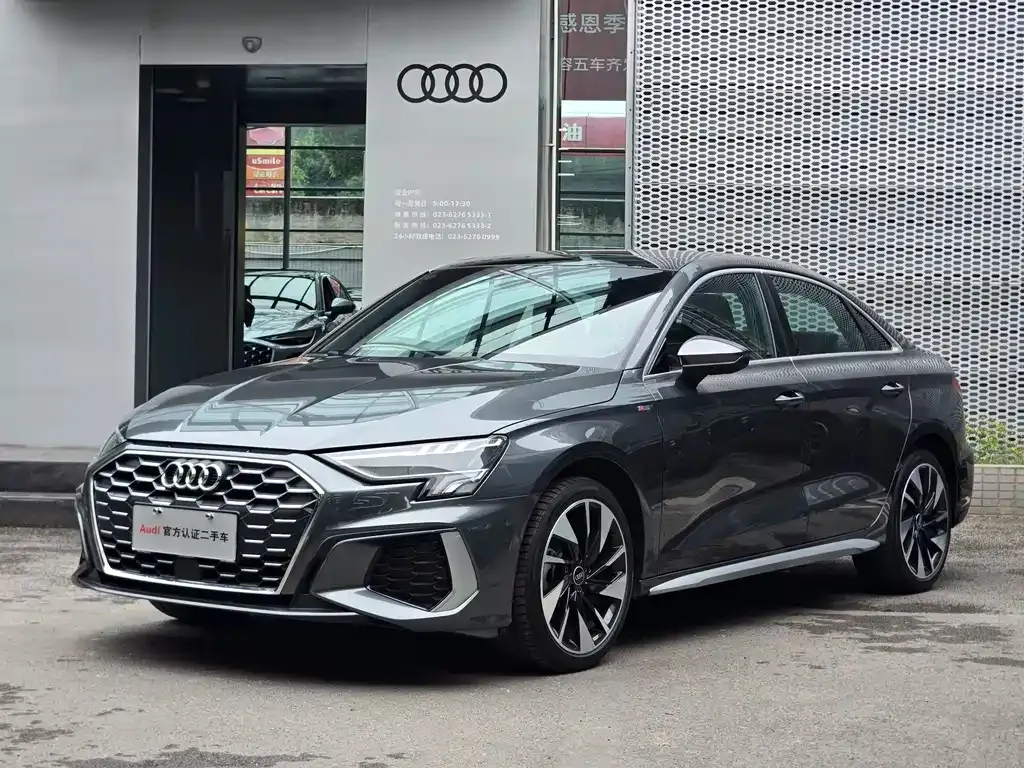 Audi A3 — фото 1