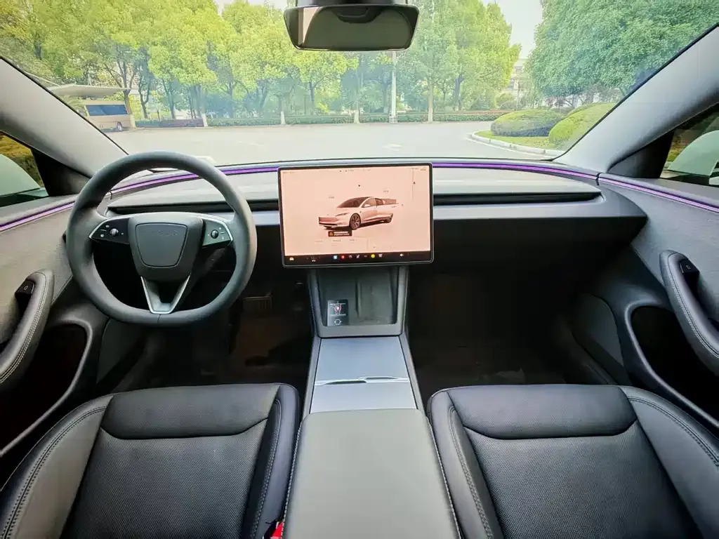Tesla Model 3 — фото 3