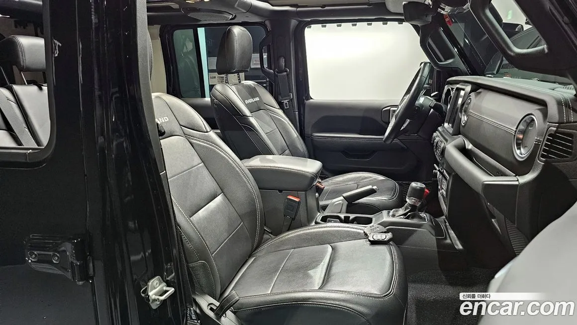 Jeep Wrangler 2022 из KR, фото 8