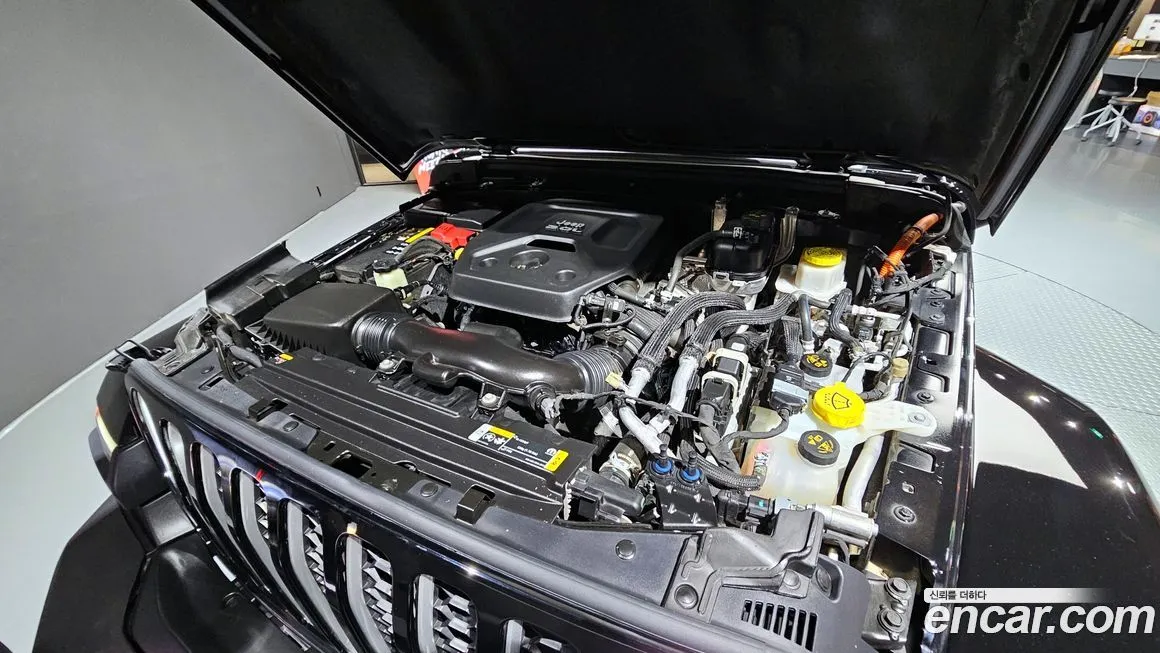 Jeep Wrangler 2022 из KR, фото 4