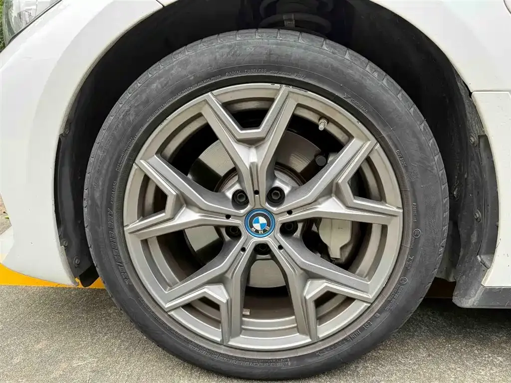 BMW i3 — фото 7