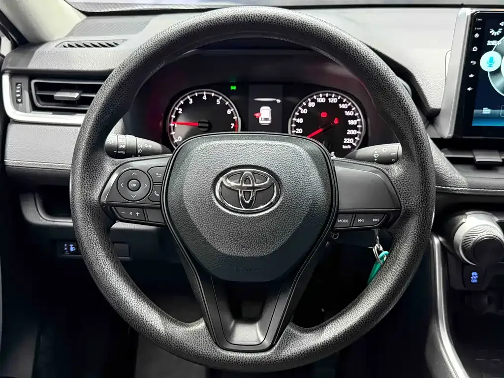 Toyota Wildlander — фото 7