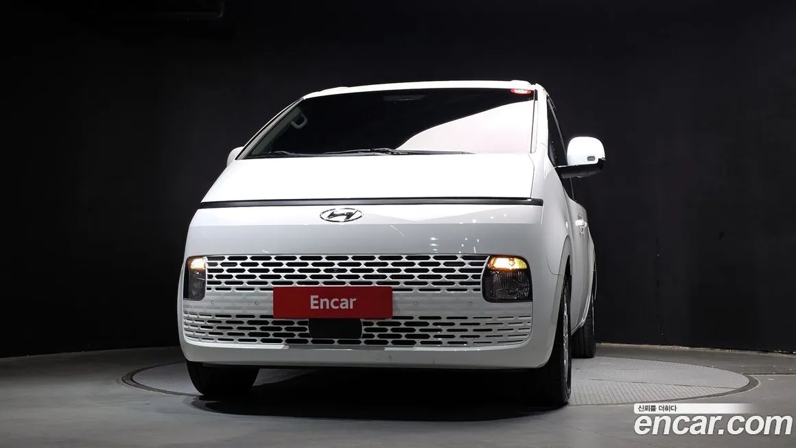 Hyundai Staria — фото 3