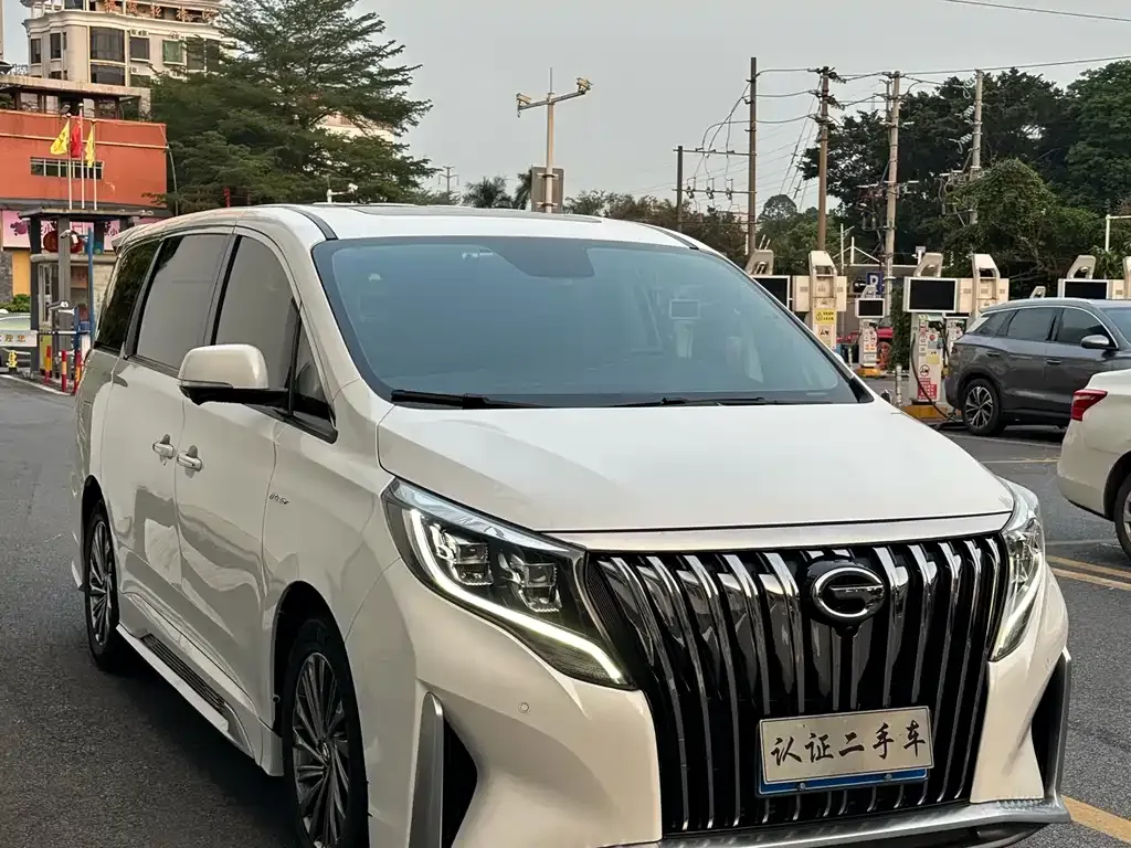 GAC Motor Trumpchi M8 — фото 10