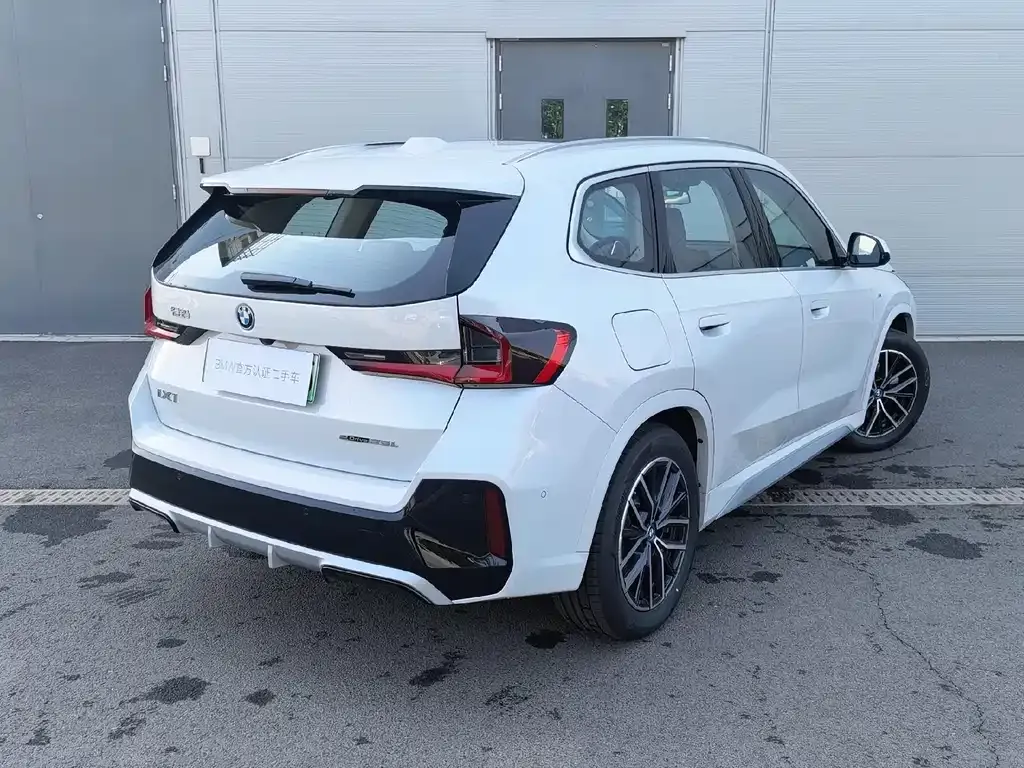 BMW iX1 2025 из CN, фото 8