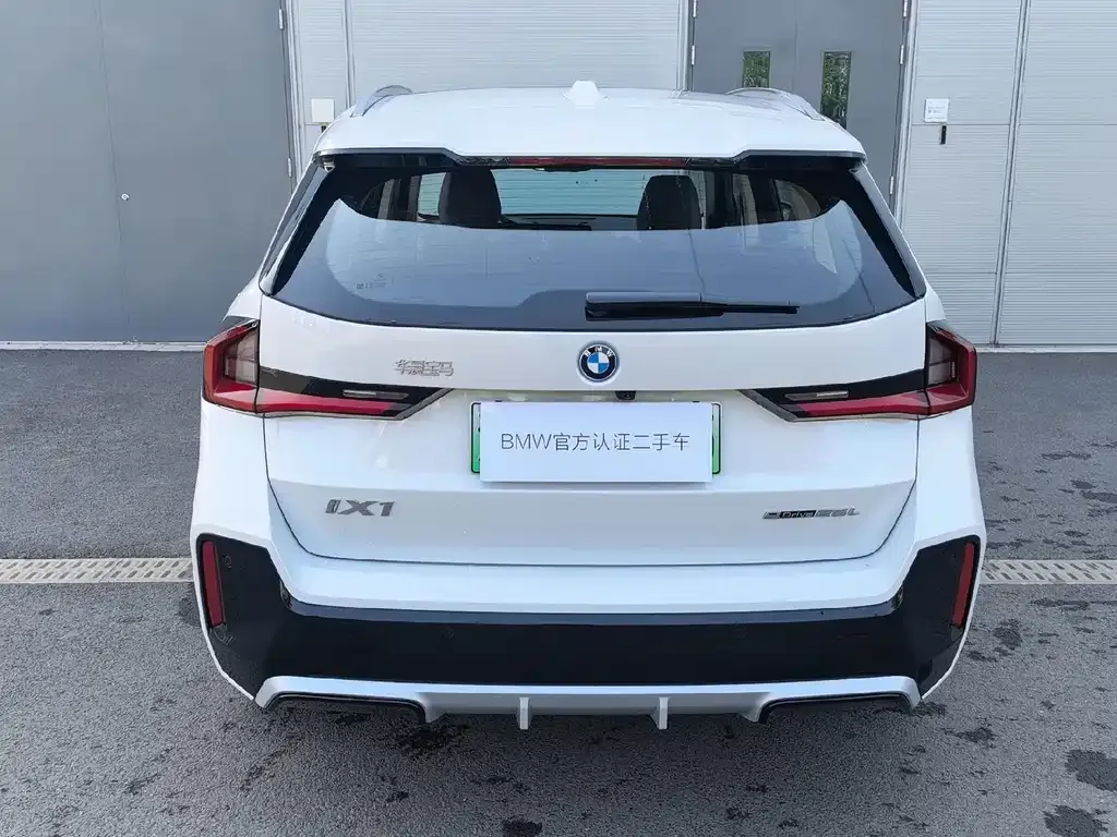 BMW iX1 2025 из CN, фото 10
