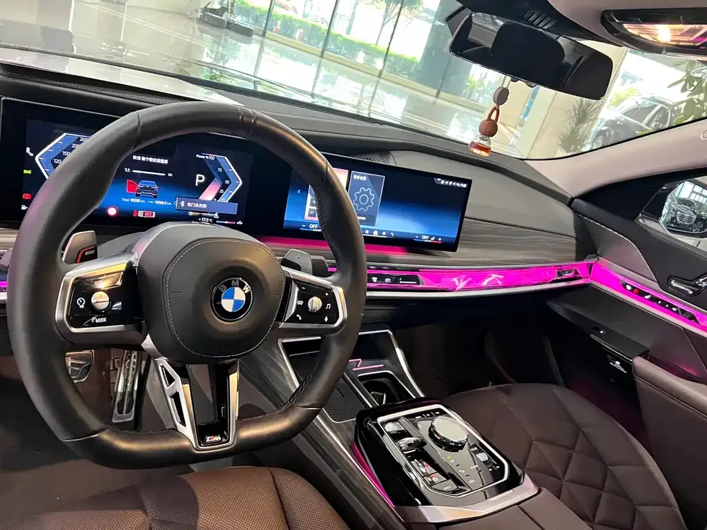 BMW 7 Series — фото 4