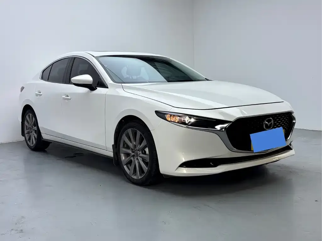 Mazda 3 Axela — фото 4