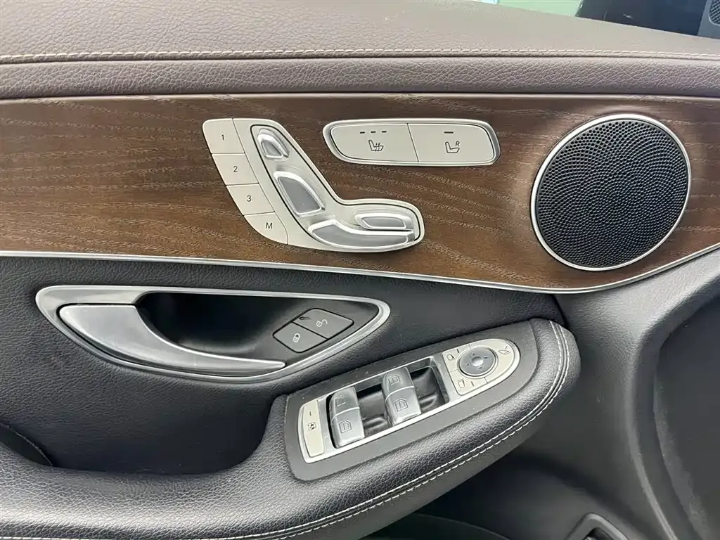 Mercedes-Benz GLC — фото 10
