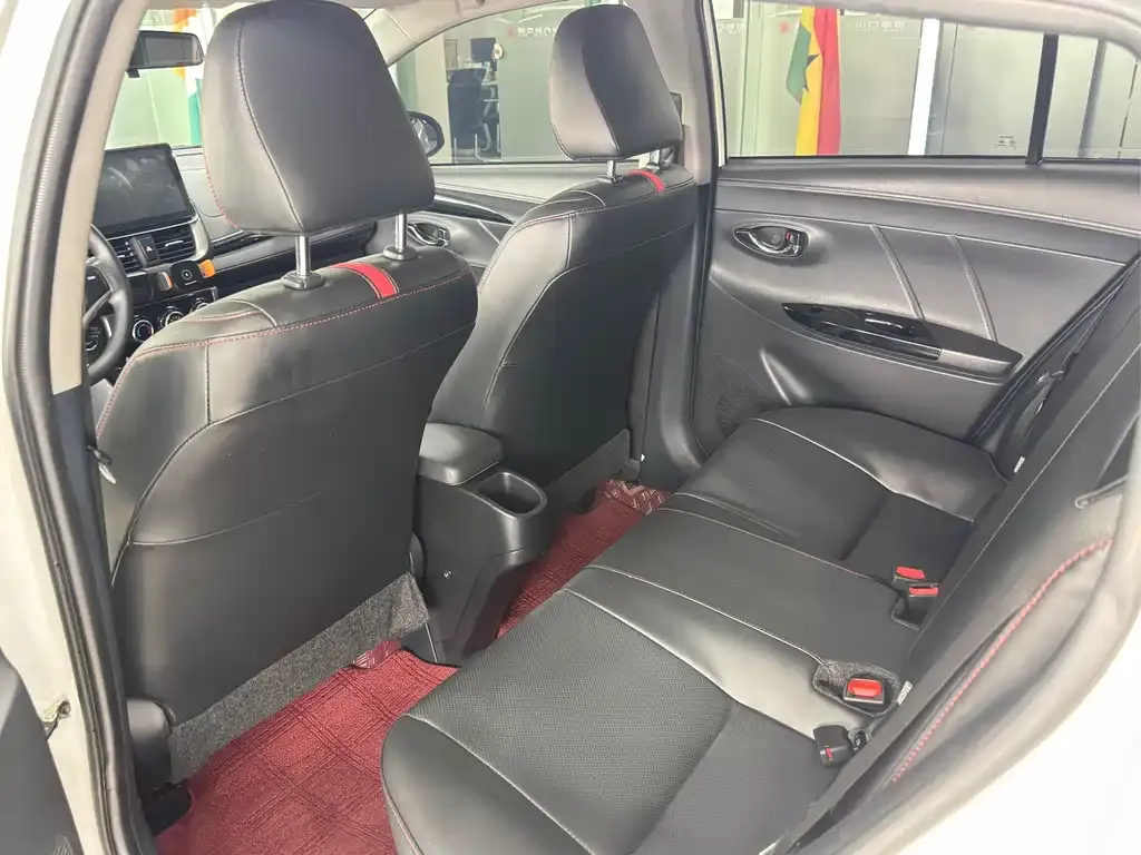 Toyota Yaris L 2022 из CN, фото 5