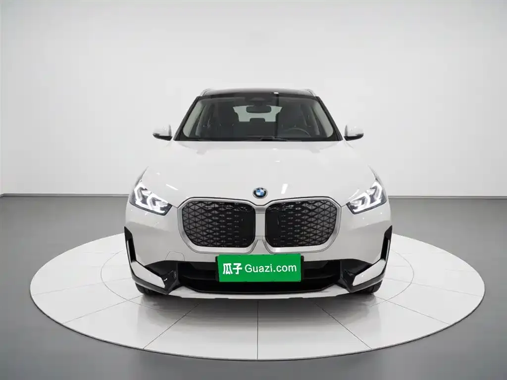 BMW iX1 2024 из CN, фото 9