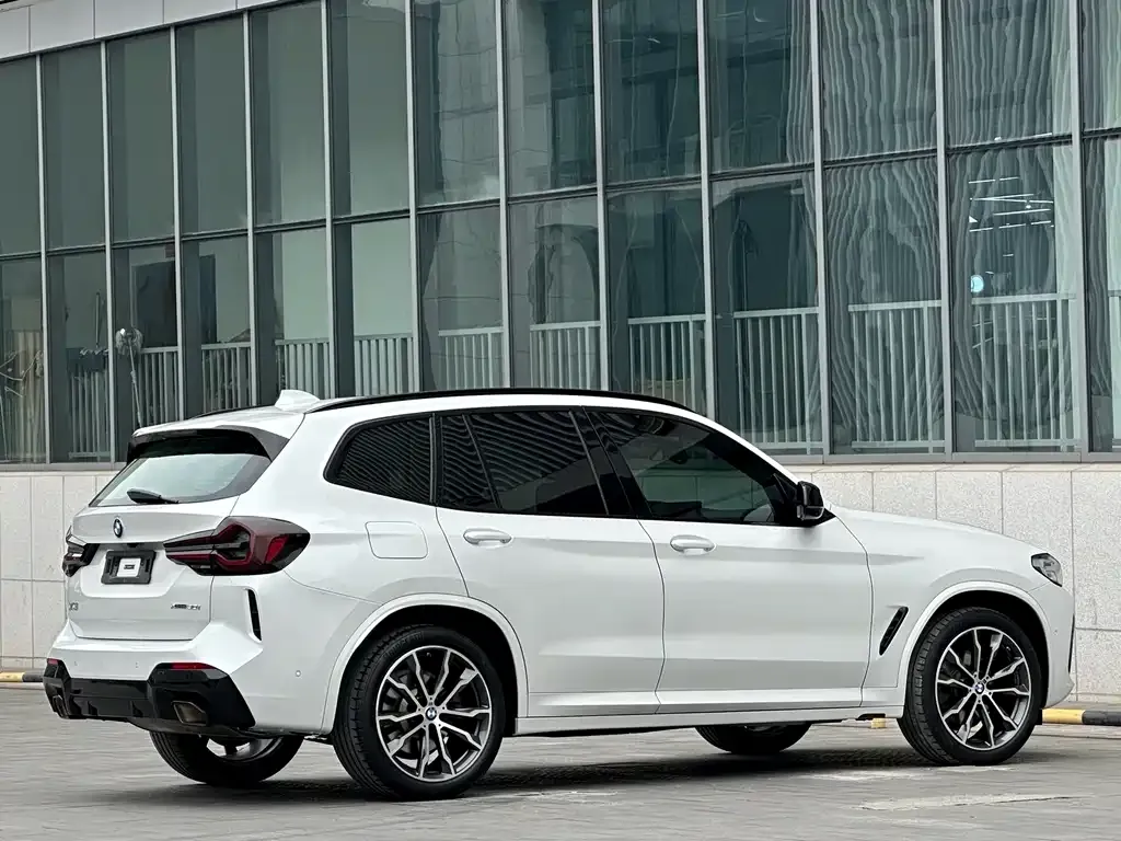 BMW X3 — фото 9
