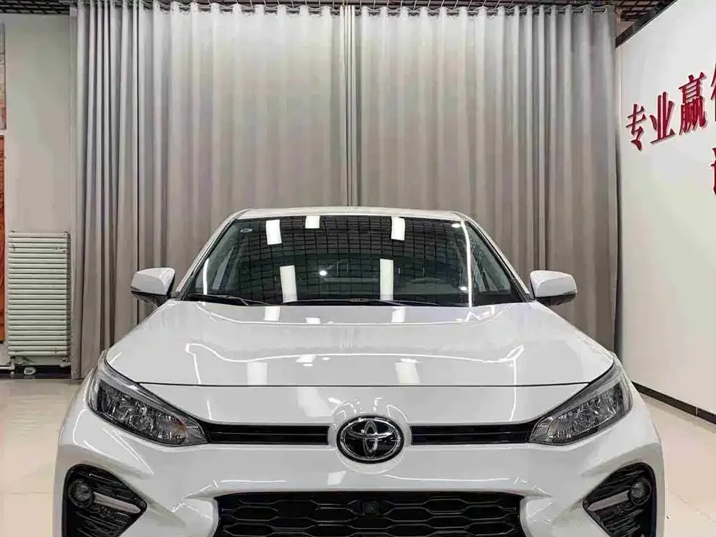 Toyota Wildlander — фото 6