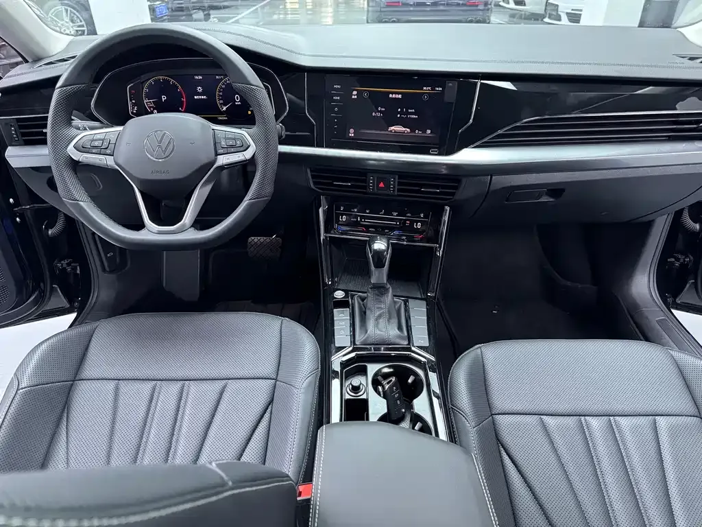 Volkswagen Passat — фото 7