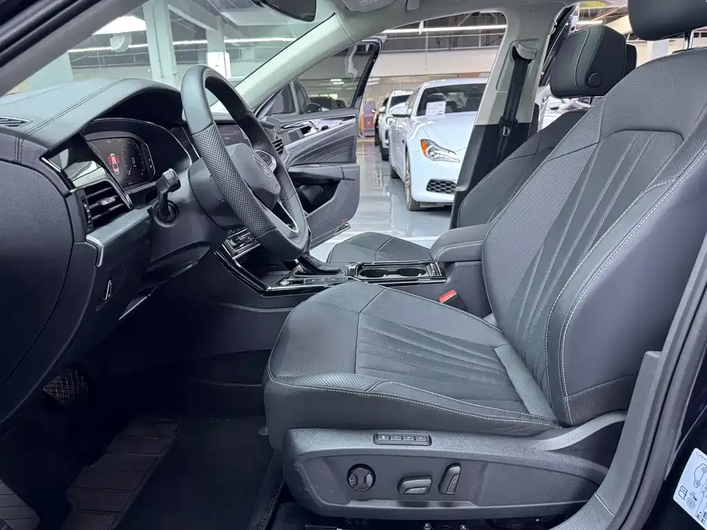 Volkswagen Passat — фото 8