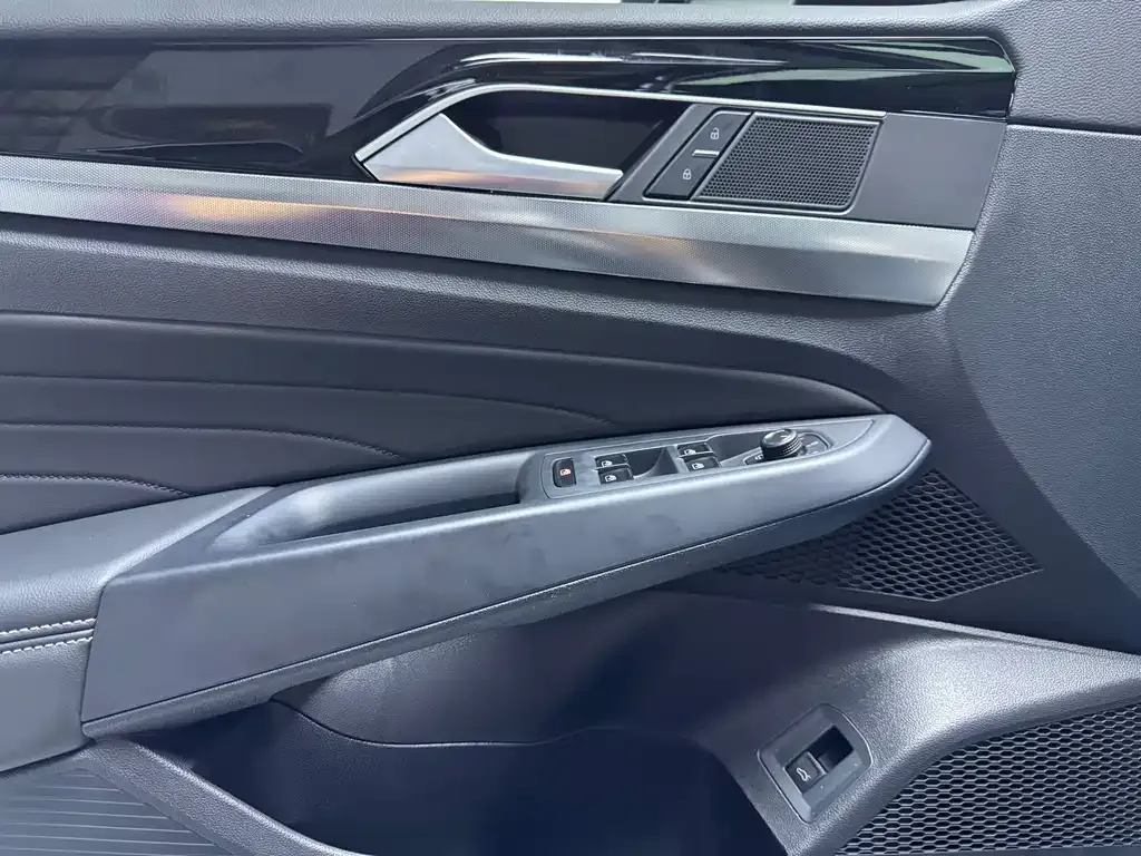 Volkswagen Passat — фото 5