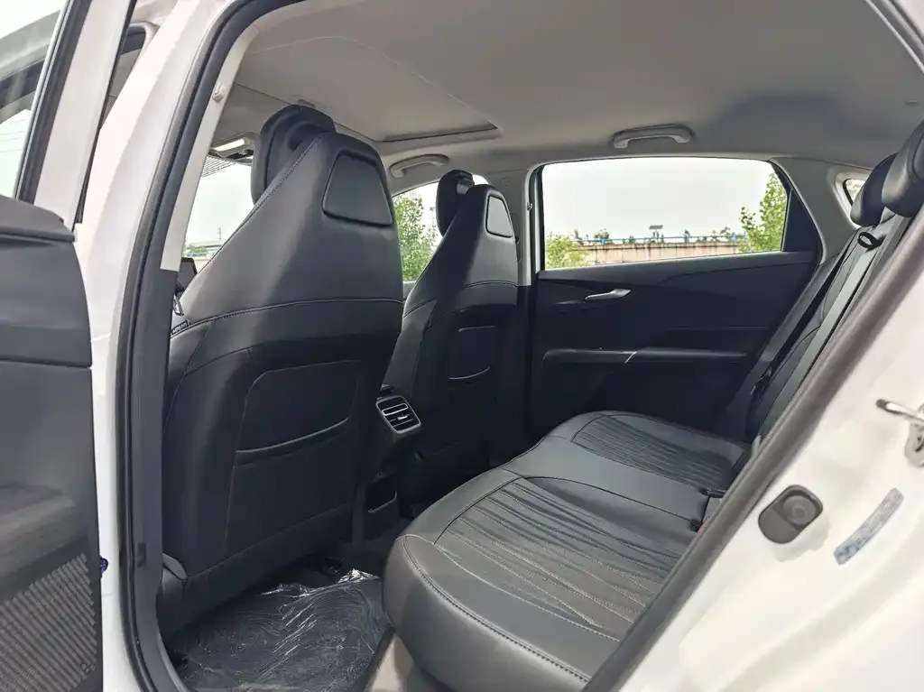 Changan Eado PHEV 2026 из CN, фото 3