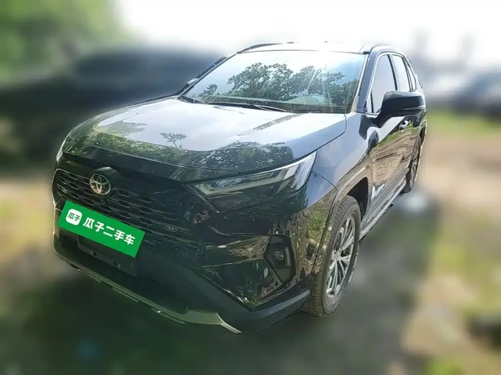 Toyota RAV4 — фото 3
