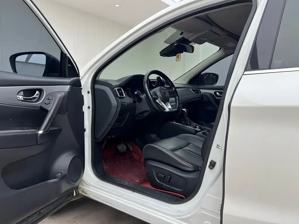 Nissan Qashqai — фото 2