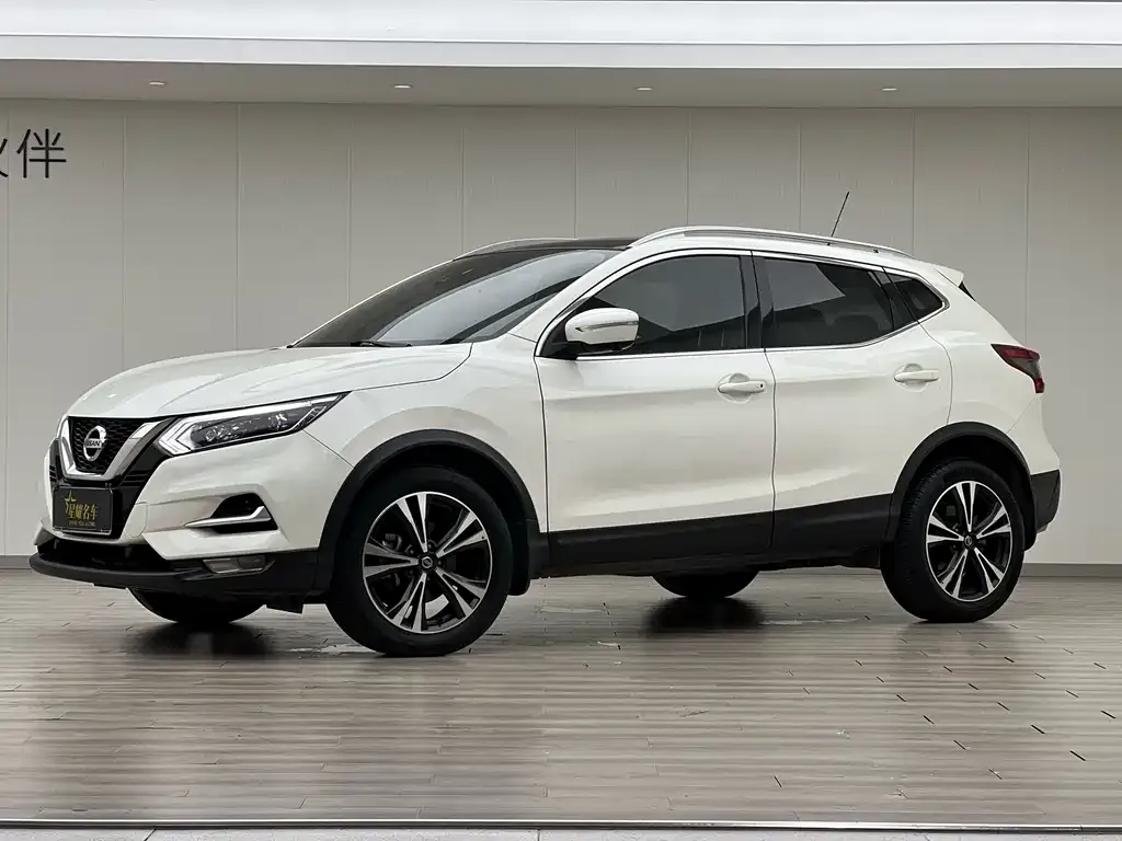 Nissan Qashqai — фото 8