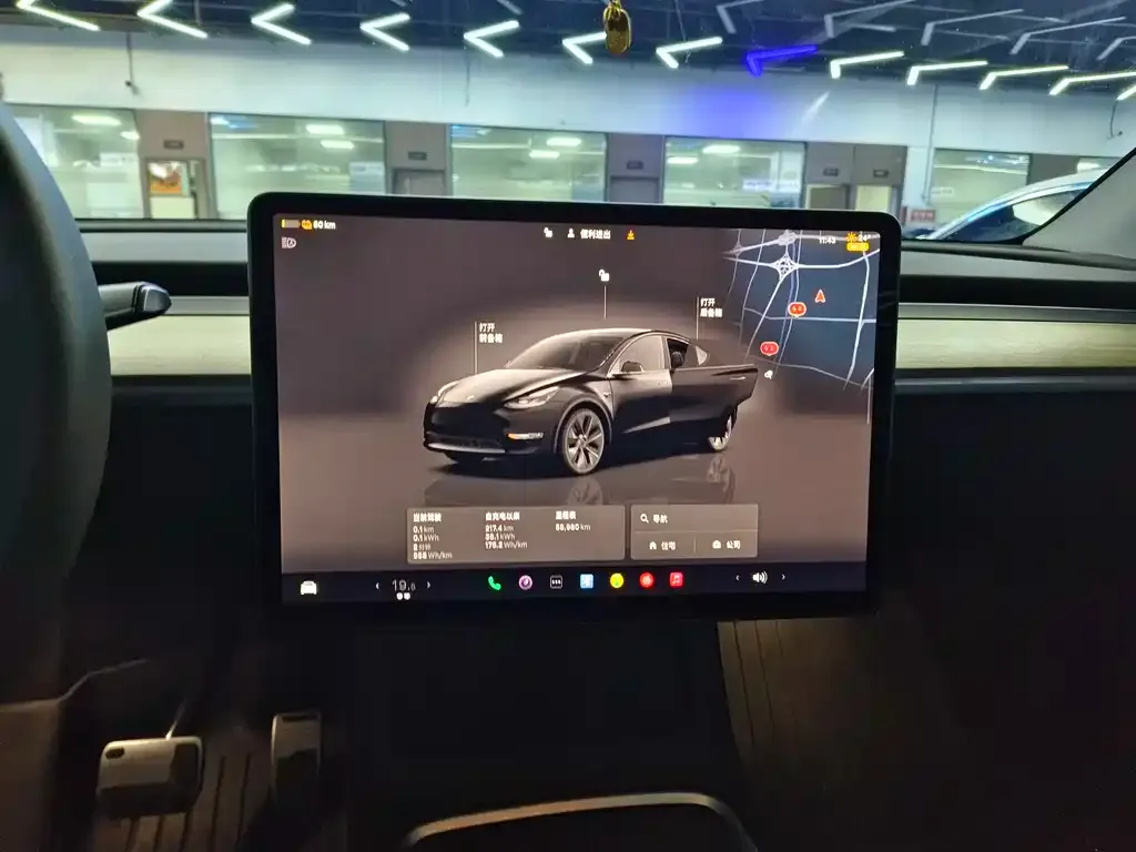 Tesla Model Y — фото 8