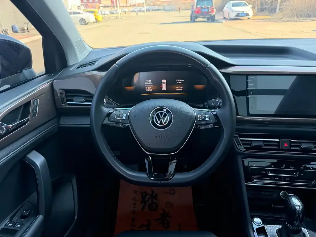 Volkswagen Tharu — фото 5