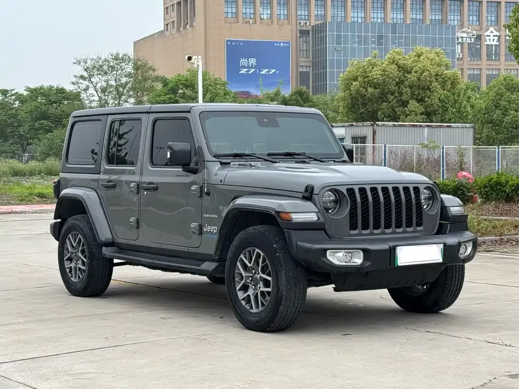 Jeep Wrangler PHEV — фото 5