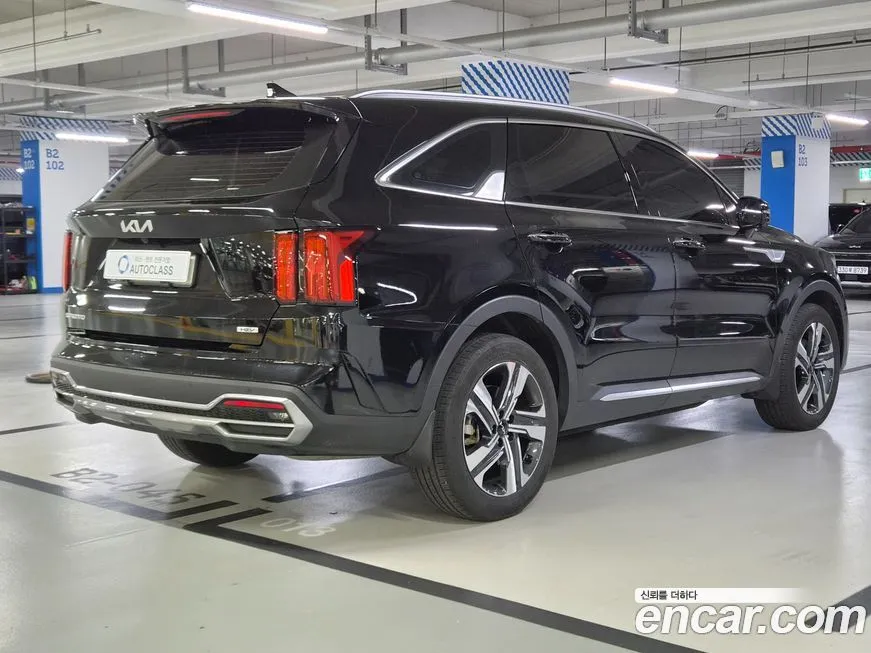 Kia Sorento — фото 5
