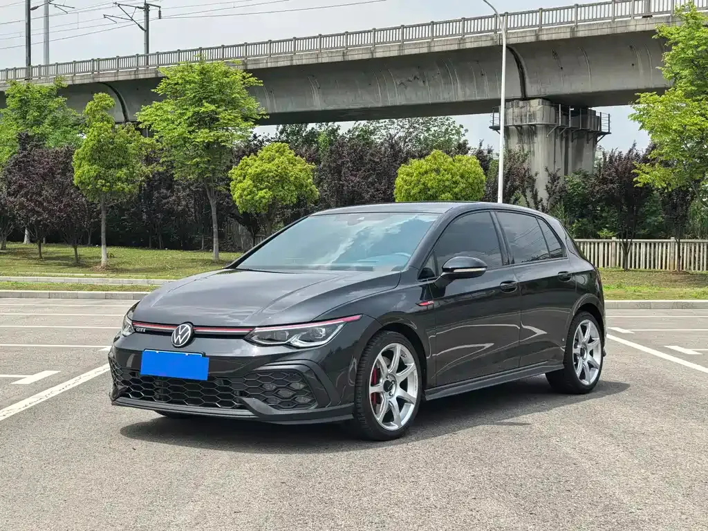 Volkswagen Golf GTI 2022 из CN, фото 1