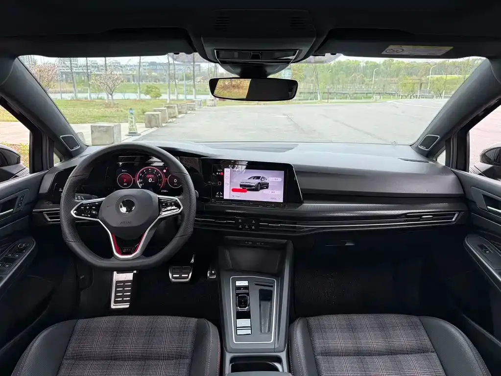 Volkswagen Golf GTI 2022 из CN, фото 3