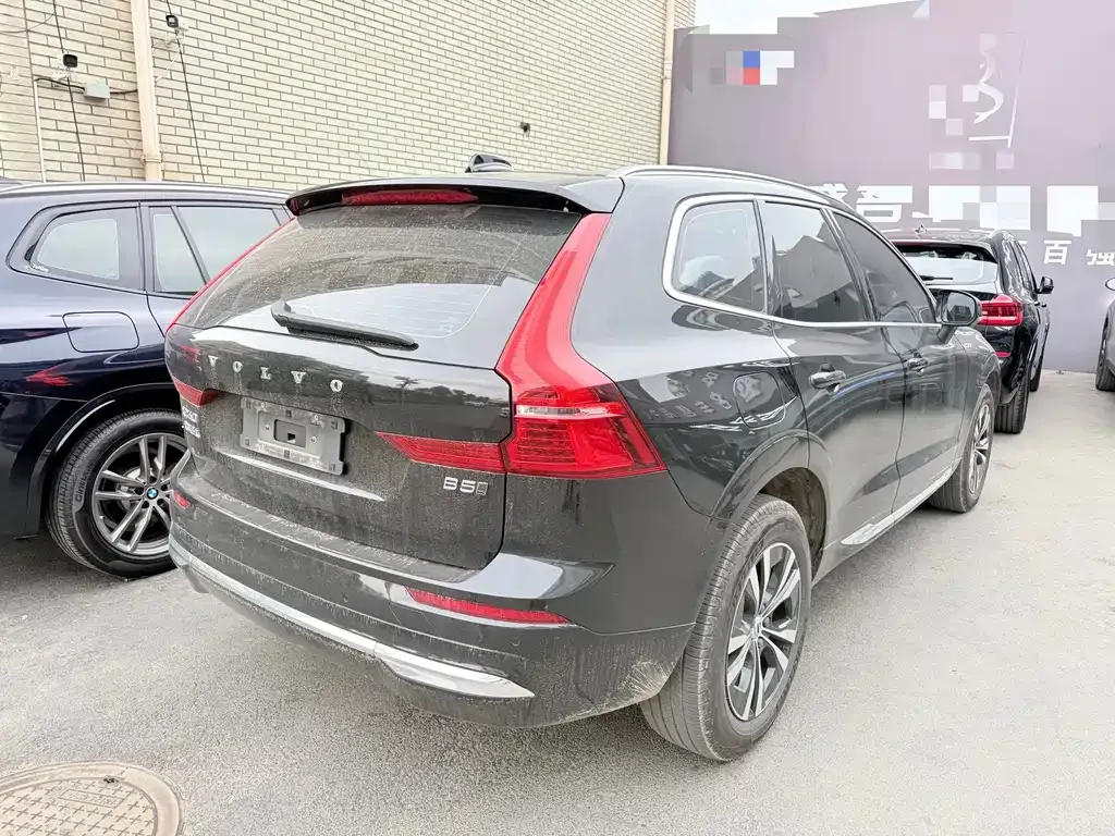 Volvo XC60 — фото 7