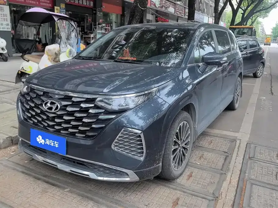 Hyundai Custo — фото 1