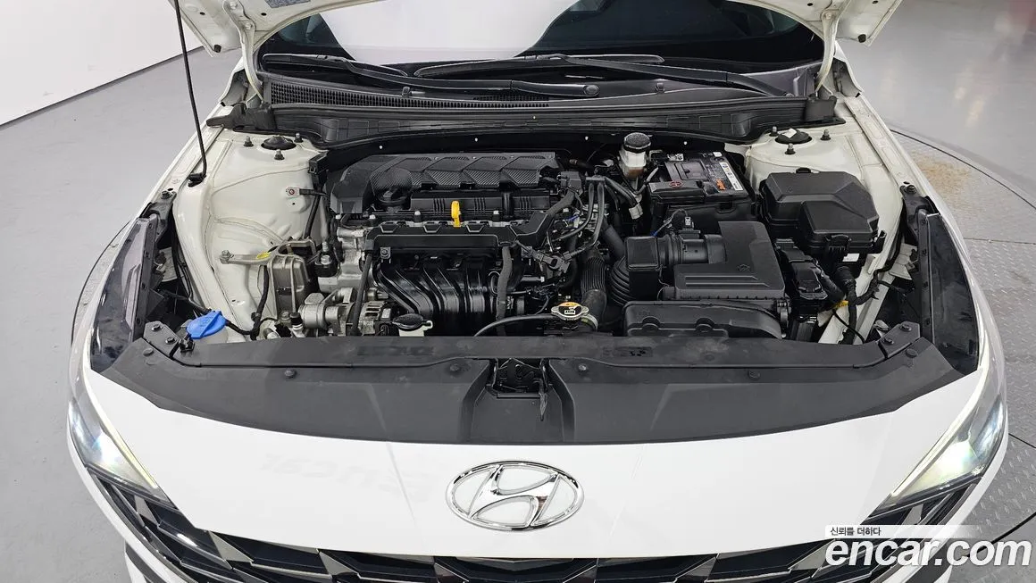 Hyundai AVANTE — фото 8