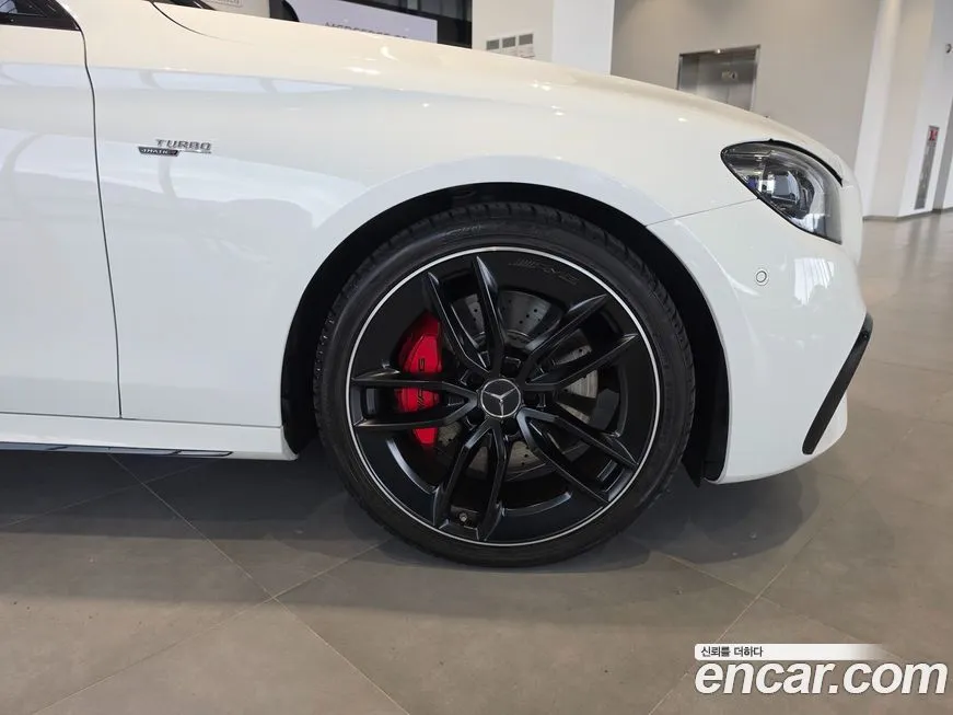 Mercedes-Benz E-Class 2023 из KR, фото 9