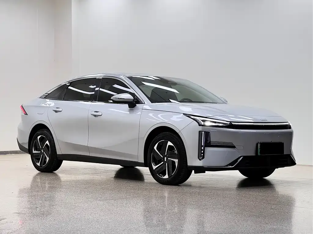 Geely Galaxy L6 2025 из CN, фото 7