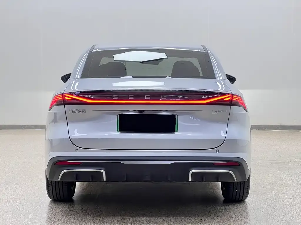 Geely Galaxy L6 2025 из CN, фото 9