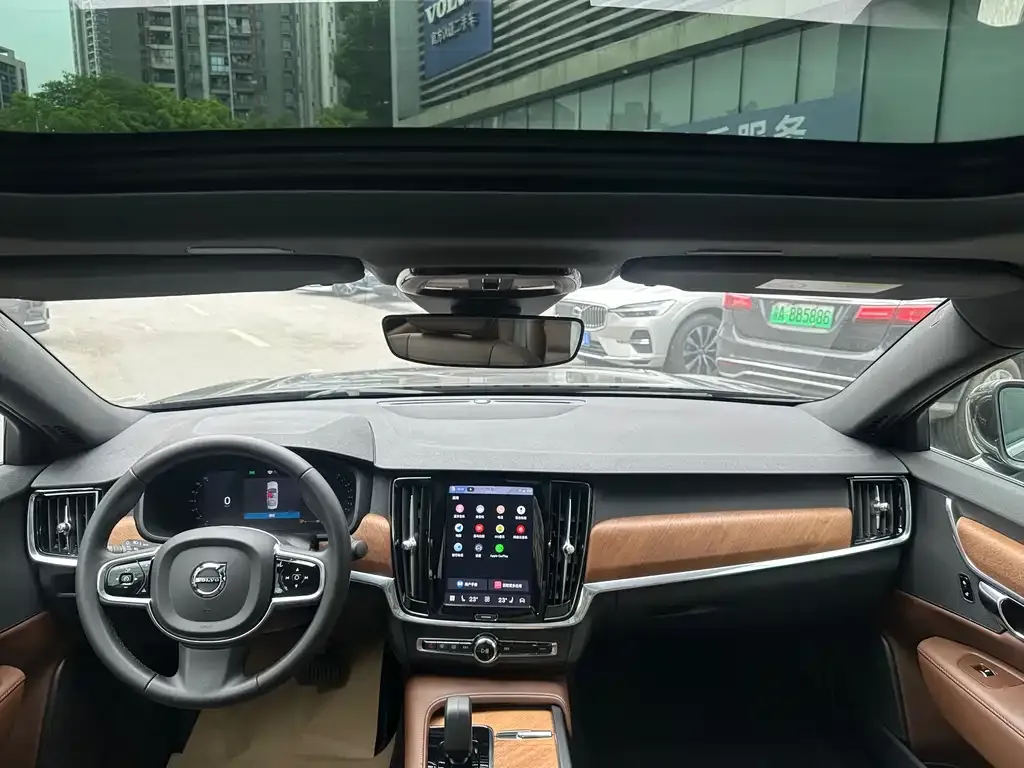Volvo S90 — фото 2