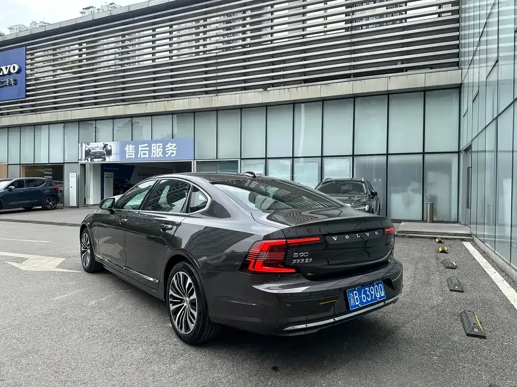 Volvo S90 — фото 6