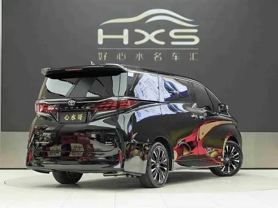 Toyota Alphard — фото 6