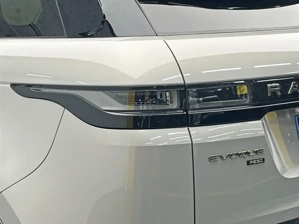 Land Rover Evoque — фото 8