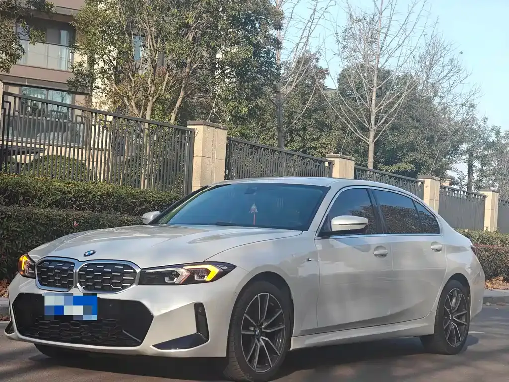 BMW 3 Series — фото 1