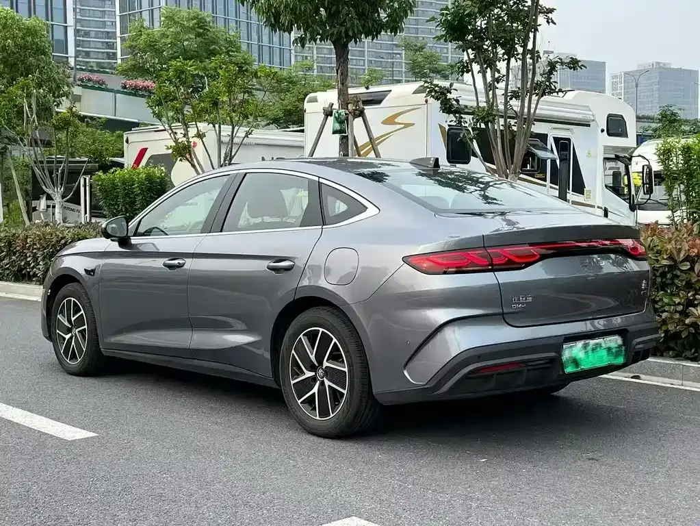 BYD Qin L — фото 8