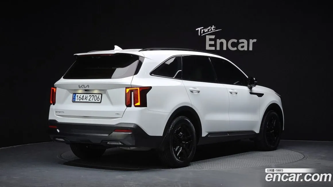 Kia Sorento — фото 5