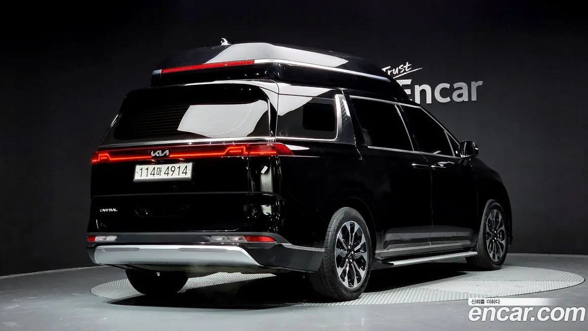Kia Carnival — фото 4