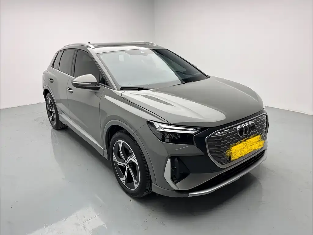 Audi Q4 e-tron — фото 2