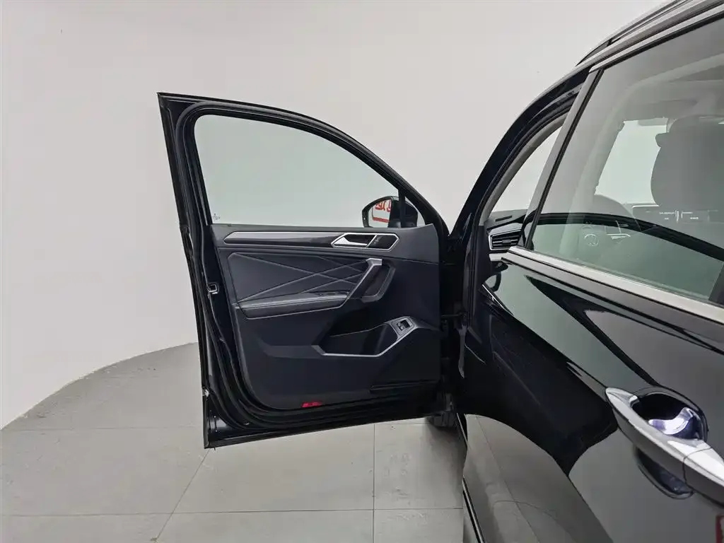 Volkswagen Tiguan L New Energy 2024 из CN, фото 5