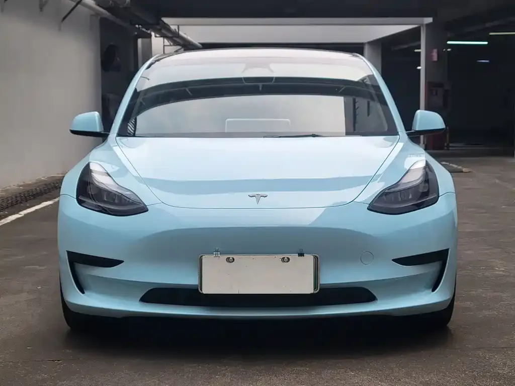 Tesla Model 3 — фото 3
