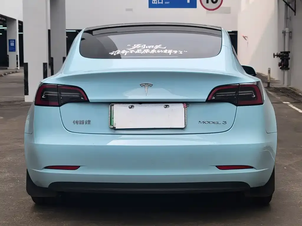 Tesla Model 3 — фото 8